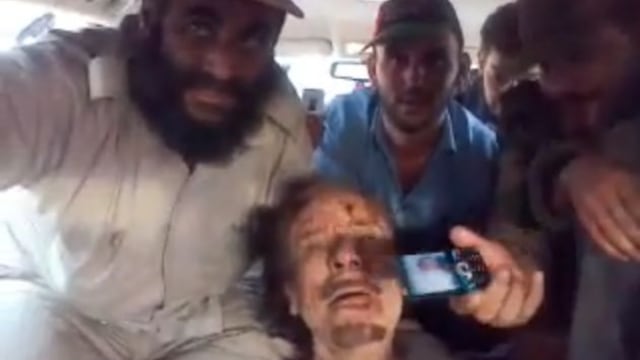 ¿Un nuevo video de las últimas horas de Gadafi?