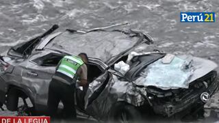 ¡Voló por los aires! Vehículo cae al río Rímac tras persecución policial | VIDEO 