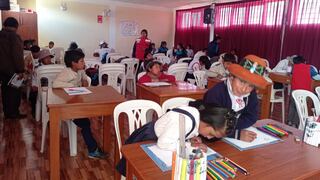 Escolares de Apurímac participan en primer concurso regional de pintura y cuento