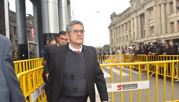 El fiscal José Domingo Pérez llega a la Corte Superior de Justicia en Lima. Foto: Javier Zapata.