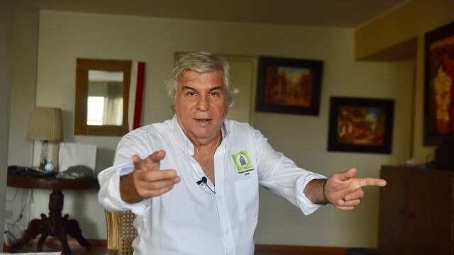 Fernando Olivera: “Yo denuncié a Vizcarra por genocida”