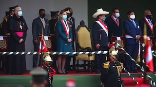El presidente Pedro Castillo rindió homenaje al Ejército en ceremonia por bicentenario