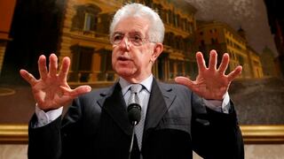 Mario Monti arremete contra ‘Il Cavaliere’