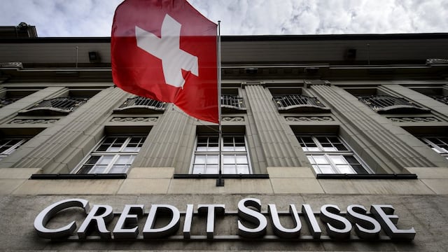 El banco Credit Suisse se hunde en la bolsa y agita los mercados