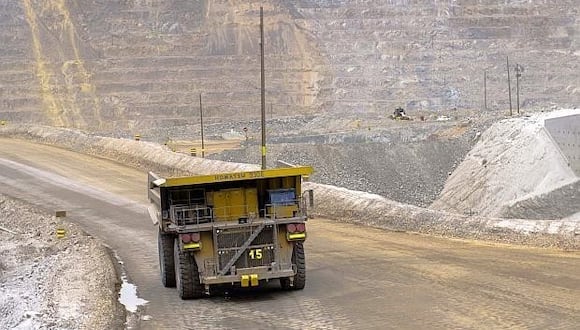“Con estos datos (de los nuevos proyectos mineros que podrían salir), la economía peruana tiene un futuro espectacular”, sostuvo Arista (FOTO:GEC).