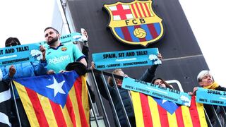 Cientos cortan el tráfico a las puertas del Camp Nou previo al clásico entre Barcelona y Real Madrid | FOTOS
