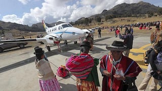 Bolivia inaugura aeropuerto turístico en frontera con el Perú