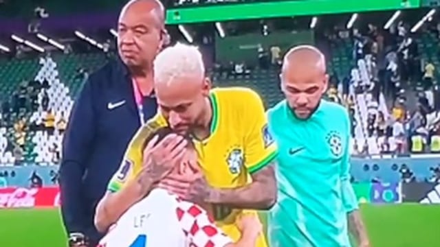 Neymar fue consolado por niño tras despedida de Brasil del Mundial [VIDEO]
