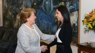 Nadine destaca nivel de relación con Chile tras reunión con Bachelet