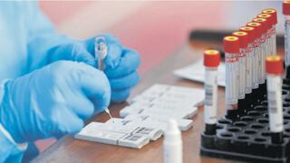 Serían 136 clínicas implicadas en supuesto cobro de muestras, según Susalud