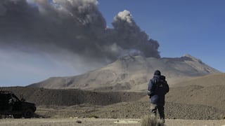 Volcán Ubinas registra nueva explosión con expulsión de cenizas