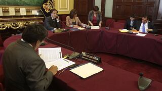 Comisión López Meneses: Debate de informe final fue postergado hasta mañana
