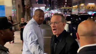 Tom Hanks y su furiosa reacción contra fans que casi derriban a su esposa Rita Wilson