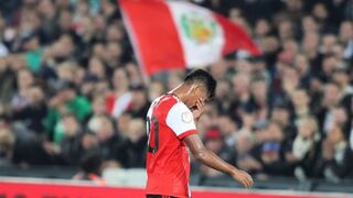 ¡Alarma nacional! Renato Tapia salió lesionado en partido del Feyenoord