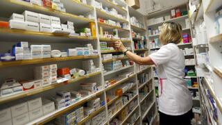 Abel Salinas: Garantizar un stock de medicamentos genéricos en farmacias "no ayuda en nada"