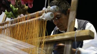 Reconocen a 81 artesanos peruanos como expertos en diseño textil