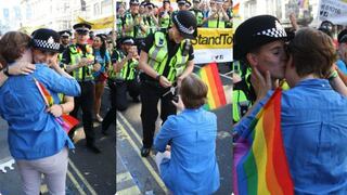 Londres: Novia de una policía le pide matrimonio en plena marcha del Orgullo Gay [VIDEO]