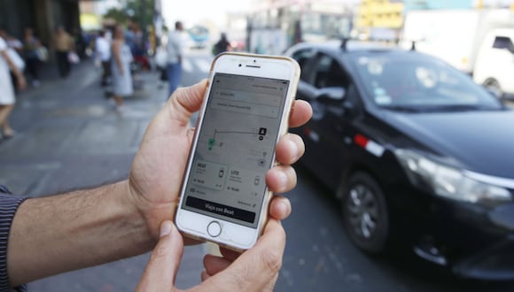 ATU tiene observaciones por ley que impulsa el Congreso para App de taxis. (Foto: Andina)