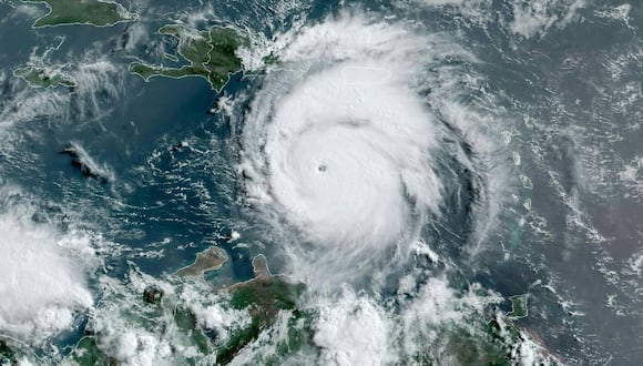 El huracán Beryl desde un satélite.