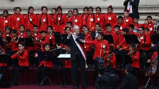 PPK animó la juramentación de sus ministros tocando la flauta [Video]