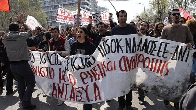 Desempleo en Grecia llega a un 21.8%