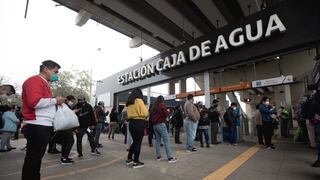 Metro de Lima: continúan las largas colas al mantener aforo al 37% por el COVID-19