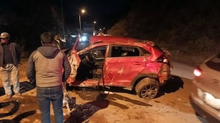 Dos periodistas mueren al volcarse vehículo en vía Paruro-Cusco