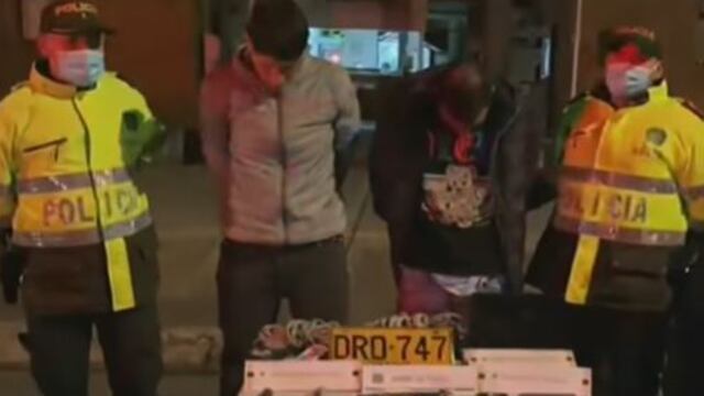 Ladrones roban a compradores de una tienda y terminan arrestados al accidentarse en la huida