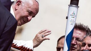 Francisco pide a los nuncios no criticar al Papa a sus espaldas