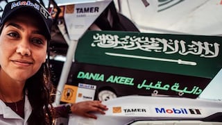 Dania Akeel, la primera piloto saudita con licencia para correr en autos y motos