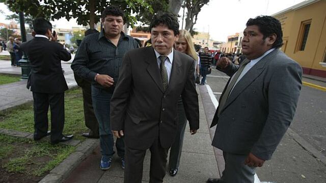 Emplazan a Comisión de Fiscalización que investigue a Alexis Humala