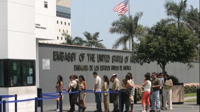 Embajada de EEUU en Lima sigue dando visas pese a cierre de Gobierno
