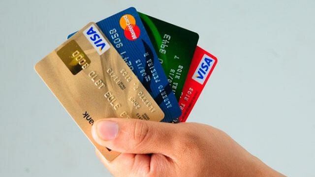 ¿Cómo puedo exonerarme del pago de la membresía de mi tarjeta de crédito?
