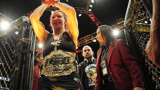 Cris Cyborg derrotó a Holly Holm en el UFC 219 [VIDEO]
