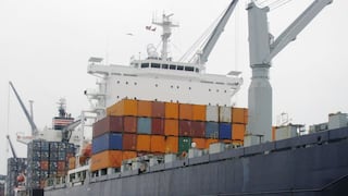 Exportaciones cayeron 2.5% en enero al sumar US$ 3,560 millones, según Adex