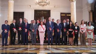 Ministros se convierten en abogados de Dina Boluarte