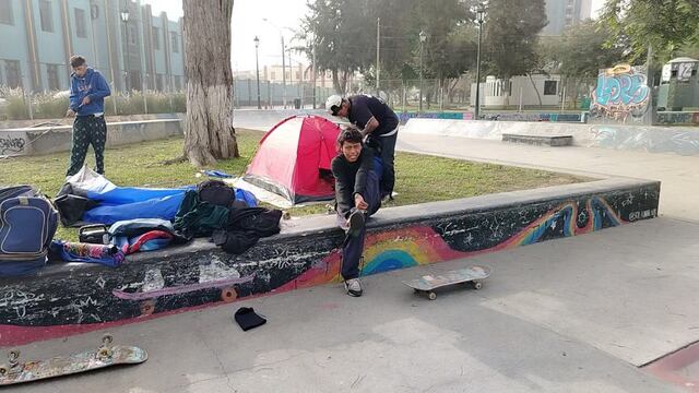 Desalojan a colombianos del Skatepark de Pueblo Libre
