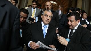 “Álvaro Vidal debe devolver lo que cobró como indemnización”