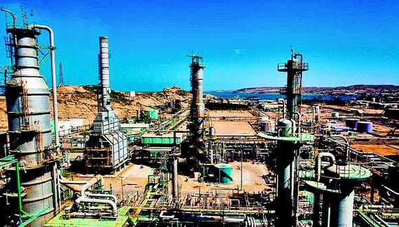 La Refinería de Talara tiene la capacidad de procesar hasta 95,000 barriles diarios de petróleo.