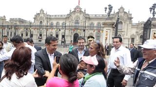 FOTOS: Ollanta Humala se dio baño de popularidad en Plaza de Armas