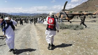 Al menos 1.000 muertos tras potente terremoto en Afganistán