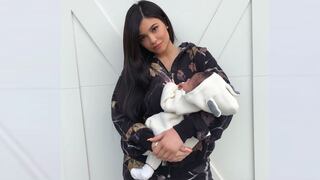 Kylie Jenner publicó las fotos más tiernas de su recién nacida