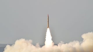 Pakistán prueba misil con capacidad nuclear aumentando las tensiones con la India