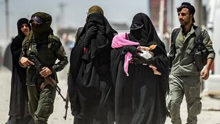 Siria: Las mujeres yihadistas en un campo de refugiados | FOTOS