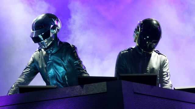Daft Punk: Dúo electrónico transforma la experiencia musical con su álbum ‘Random Access Memories’