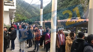 Cusco: PeruRail suspenderá operaciones por paros y casi 1,500 turistas abandonan Aguas Calientes