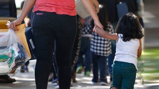 EE.UU. anuncia nueva ley para detener a los niños migrantes de forma indefinida