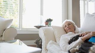Las largas siestas durante el día pueden ser un síntoma de la enfermedad de Alzheimer