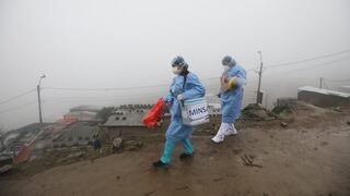 Brigadas vacunan contra la influenza en ‘Ticlio chico’ en medio de bajas temperaturas y densa neblina [FOTOS]