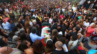Rinden homenaje a Augusto Polo Campos en la Alameda de los Descalzos [FOTOS y VIDEO]